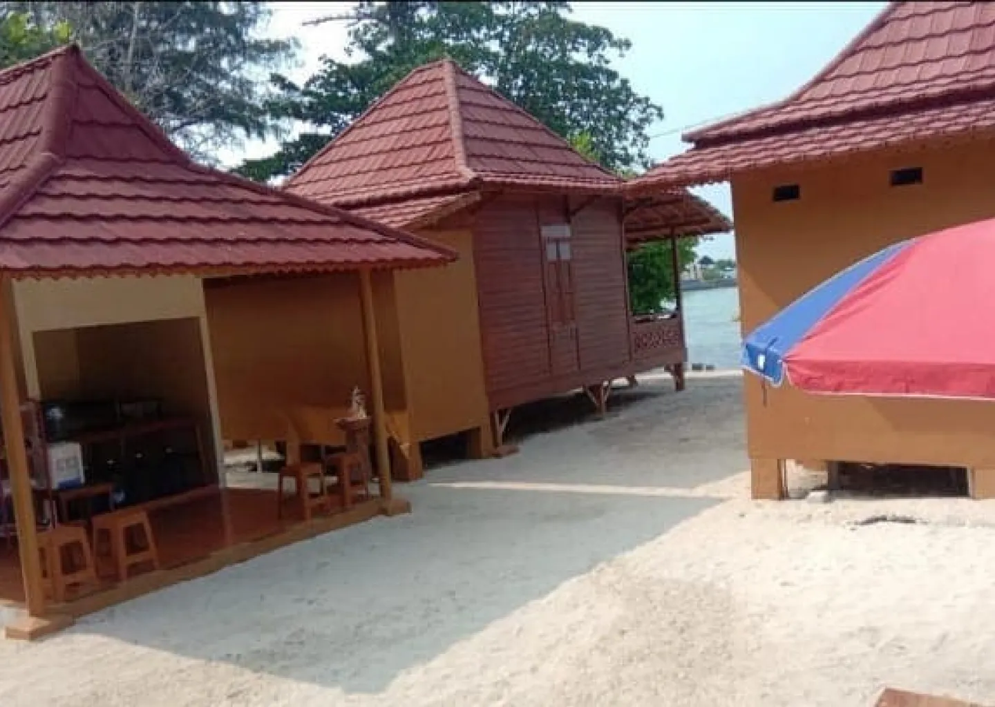 Eksplorasi Pulau Payung